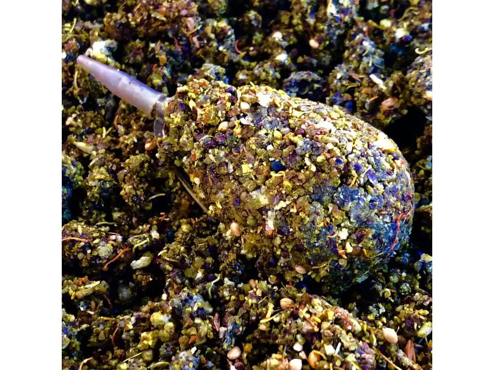 Novinka - LK Baits IQ Method Ready Mix Corn Honey 600g